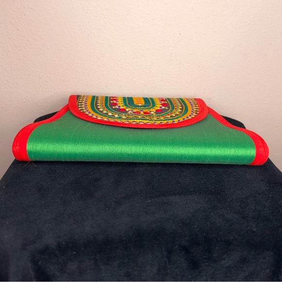Colorful Beautiful India Purse Red Green Crossbody Strap Boho Bohemian - Picture 9 of 16
